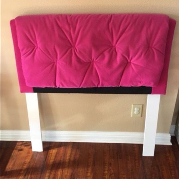 Twin headboard - Picture 1 of 1